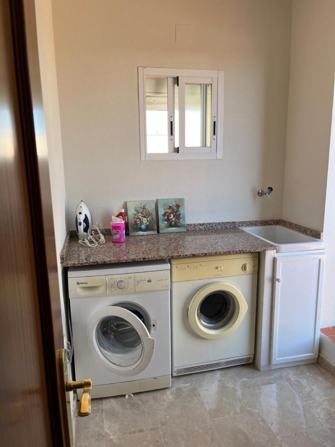 Casa Con Piscina Cerca De Sevilla Esterno foto